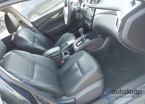 2015 Nissan Rogue Sl из США, поврежденный, VIN 5N1AT2MVXFC797938